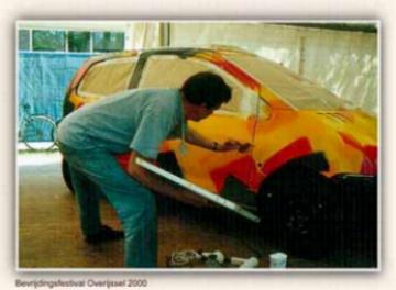 Auto-beschildering t.b.v. Bevrijdingsfestival 2000